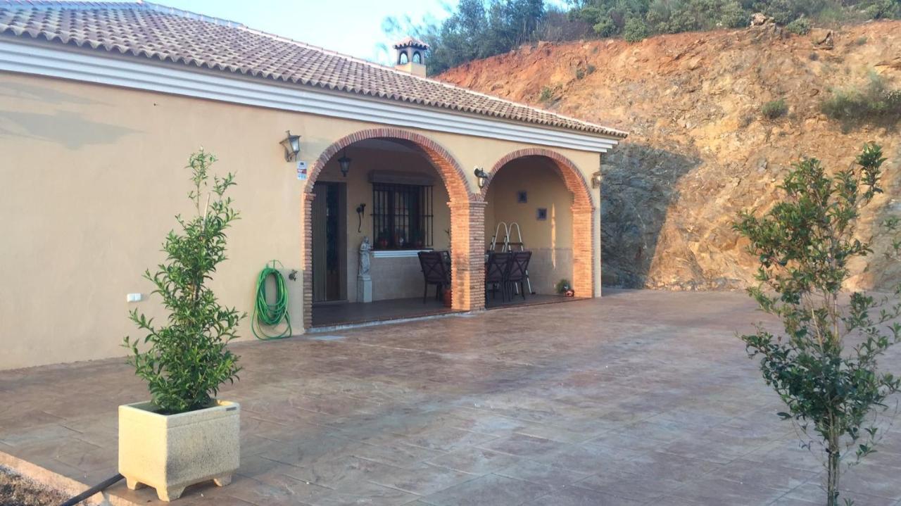 Vila Casa Cuatro Vientos - Barranco Del Sol Almogía Exteriér fotografie